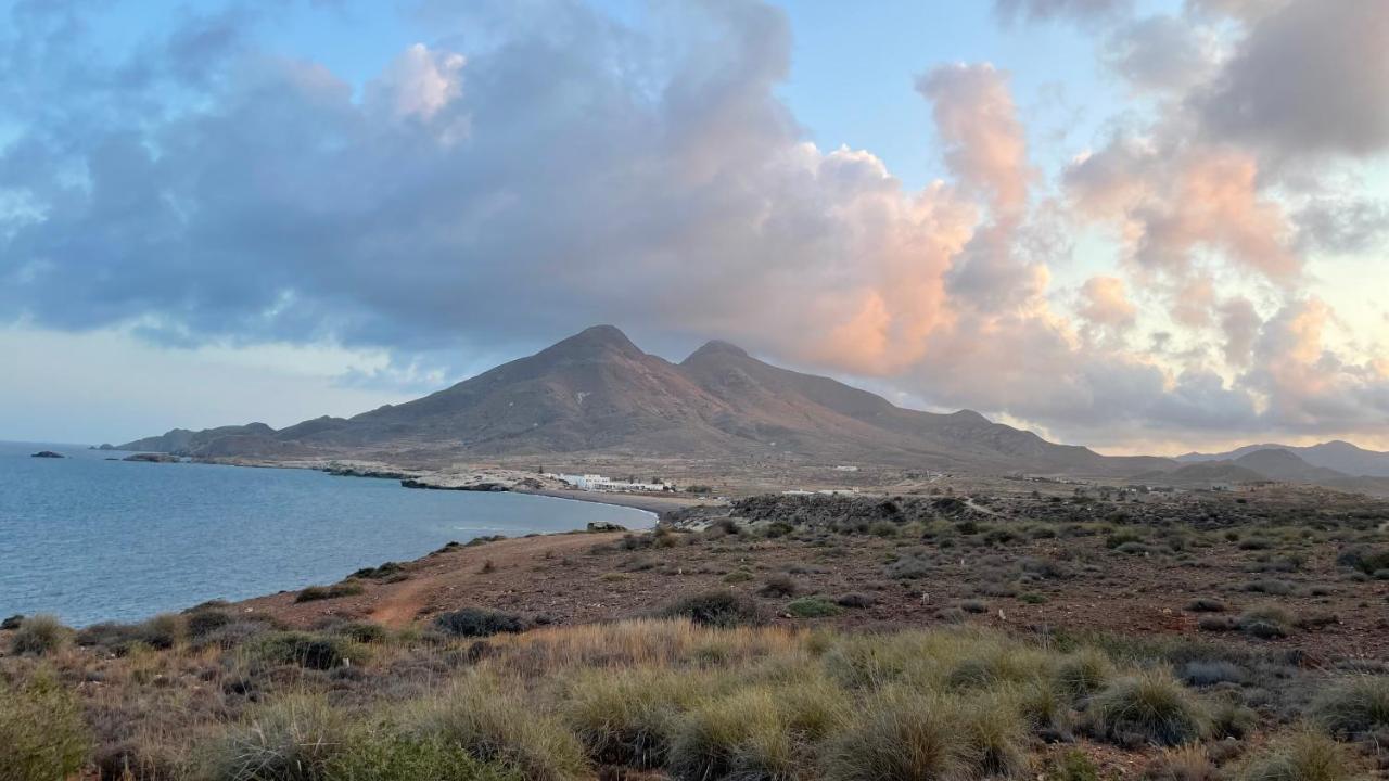 Apartamento De 3 Dormitorios A 60 M De La Playa En La Isleta, Cabo De Gata La Isleta del Moro Exterior foto